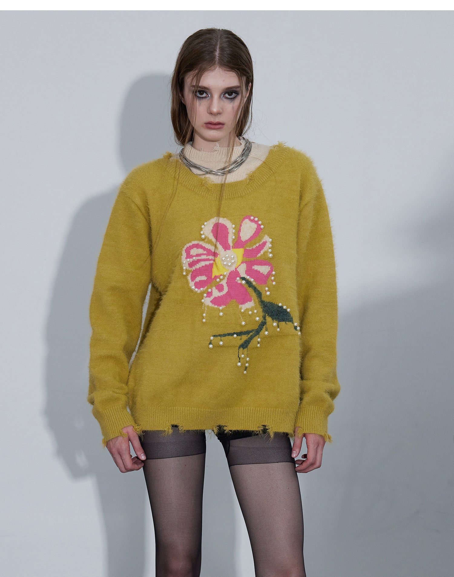 Daisy Vintage Clash Sweater