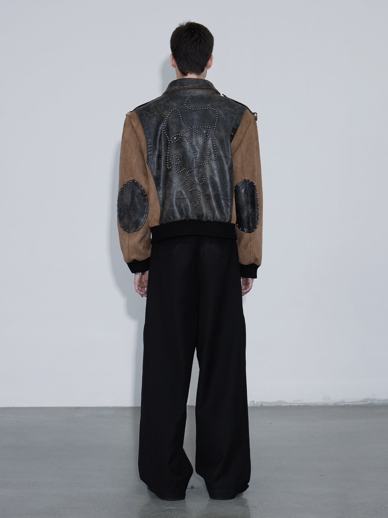 Rivets Short Wide Jacket