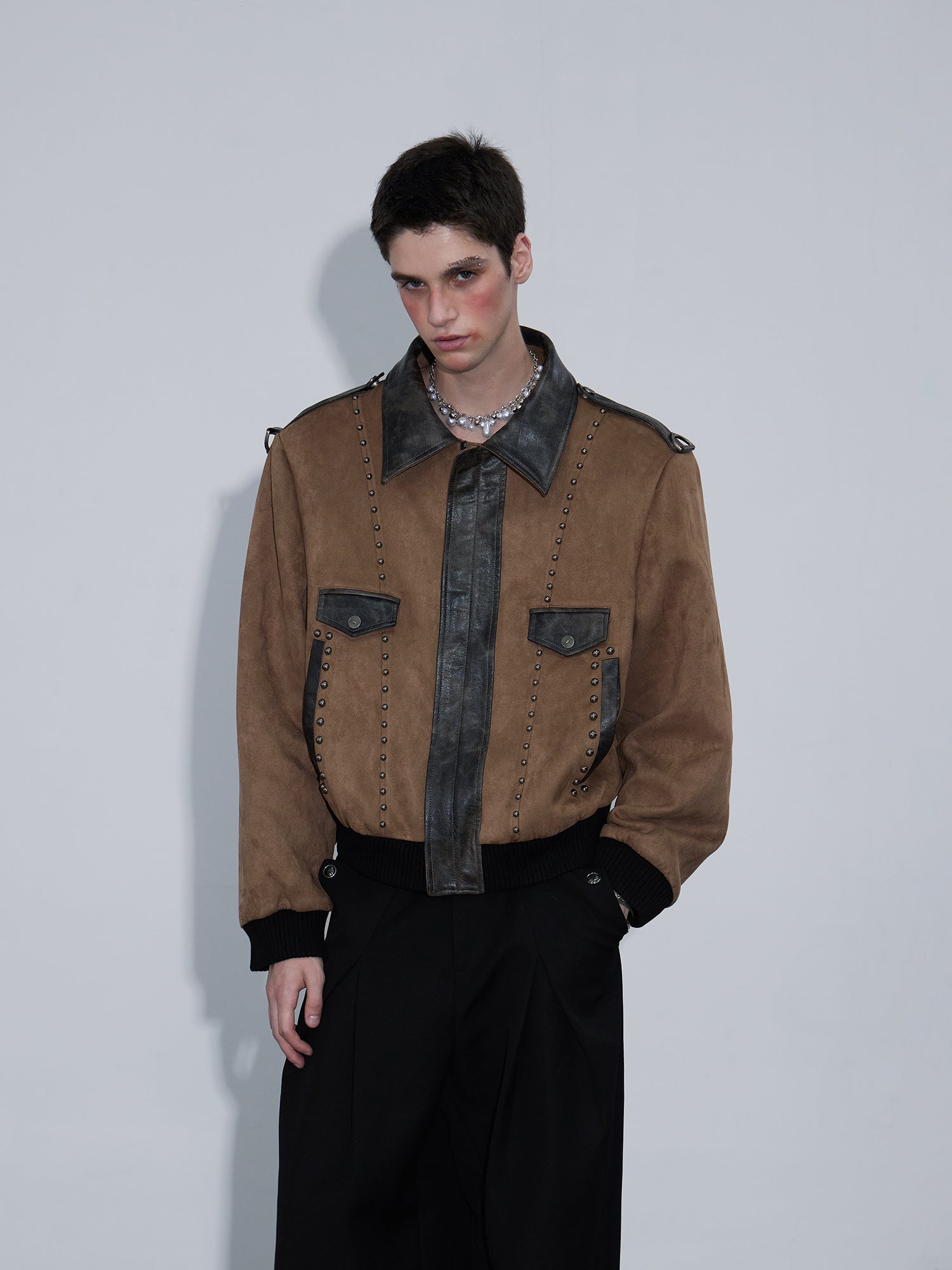 Rivets Short Wide Jacket