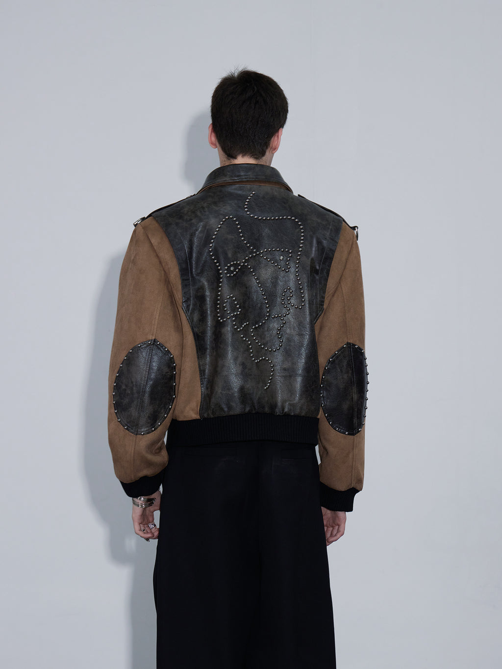 Rivets Short Wide Jacket