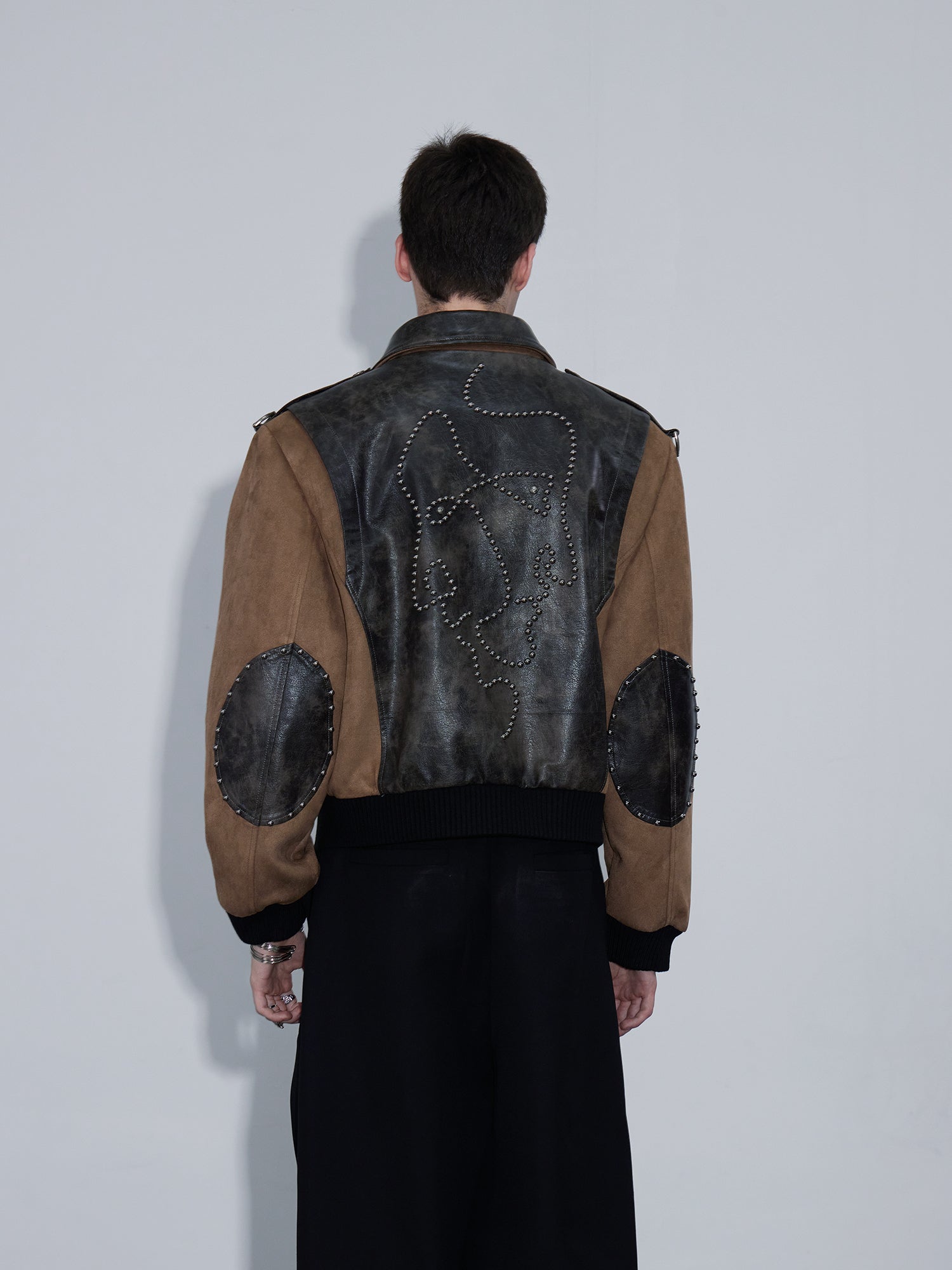 Rivets Short Wide Jacket