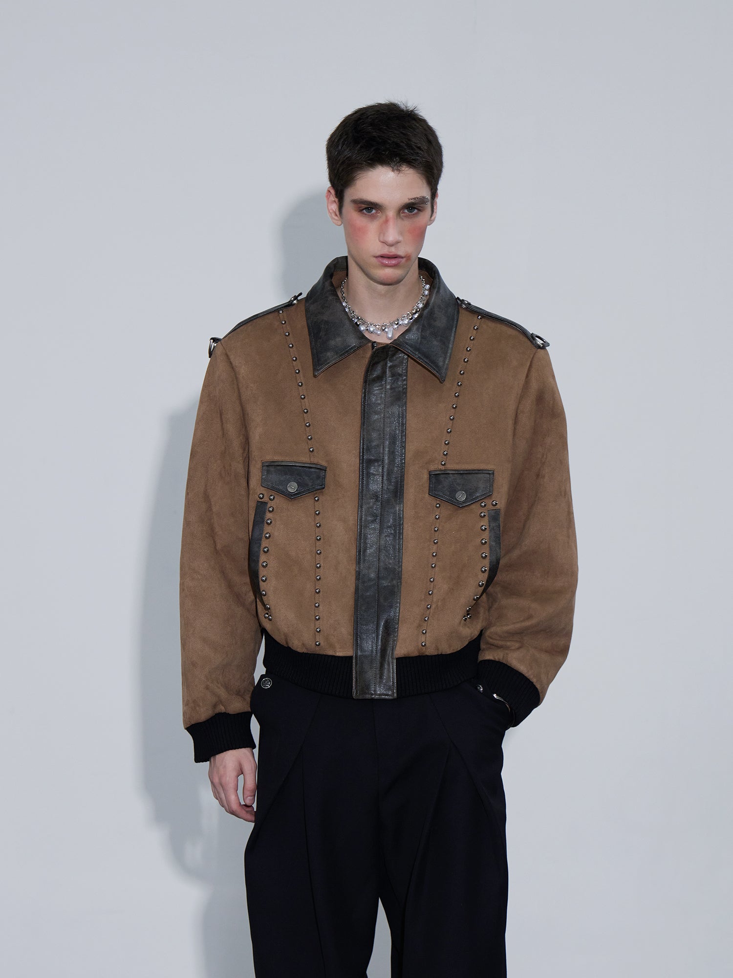 Rivets Short Wide Jacket